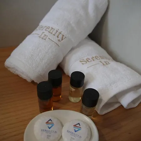 Serenity In 호텔 *