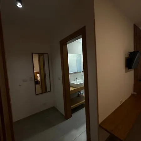Serenity In Hotel *