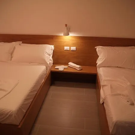 Hotel Serenity In *