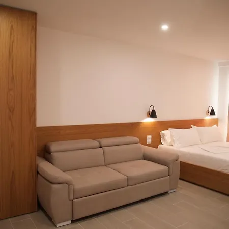 Serenity In Hotel *