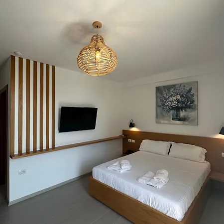 Serenity In Hotel *