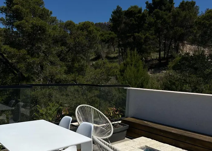 Serenity In * Lezhë